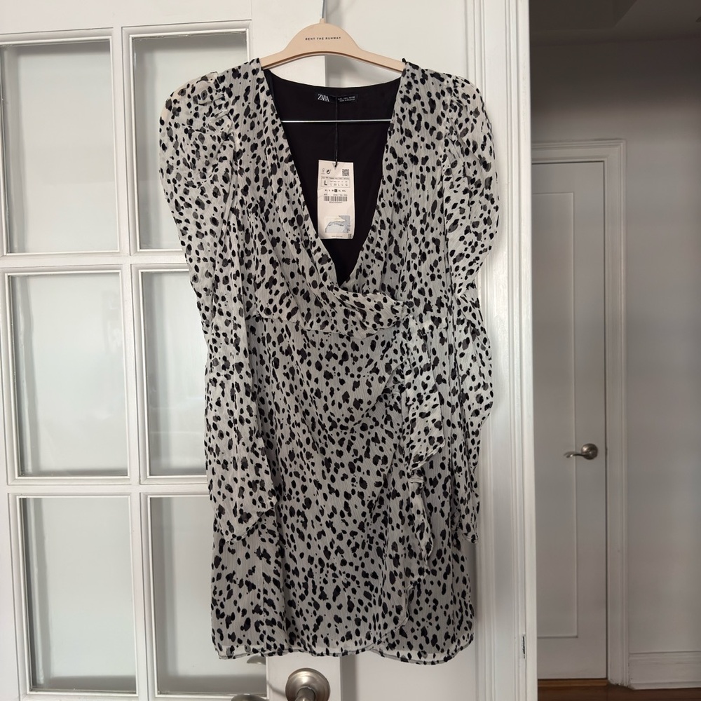 Zara Monochrome Long Sleeve Dress